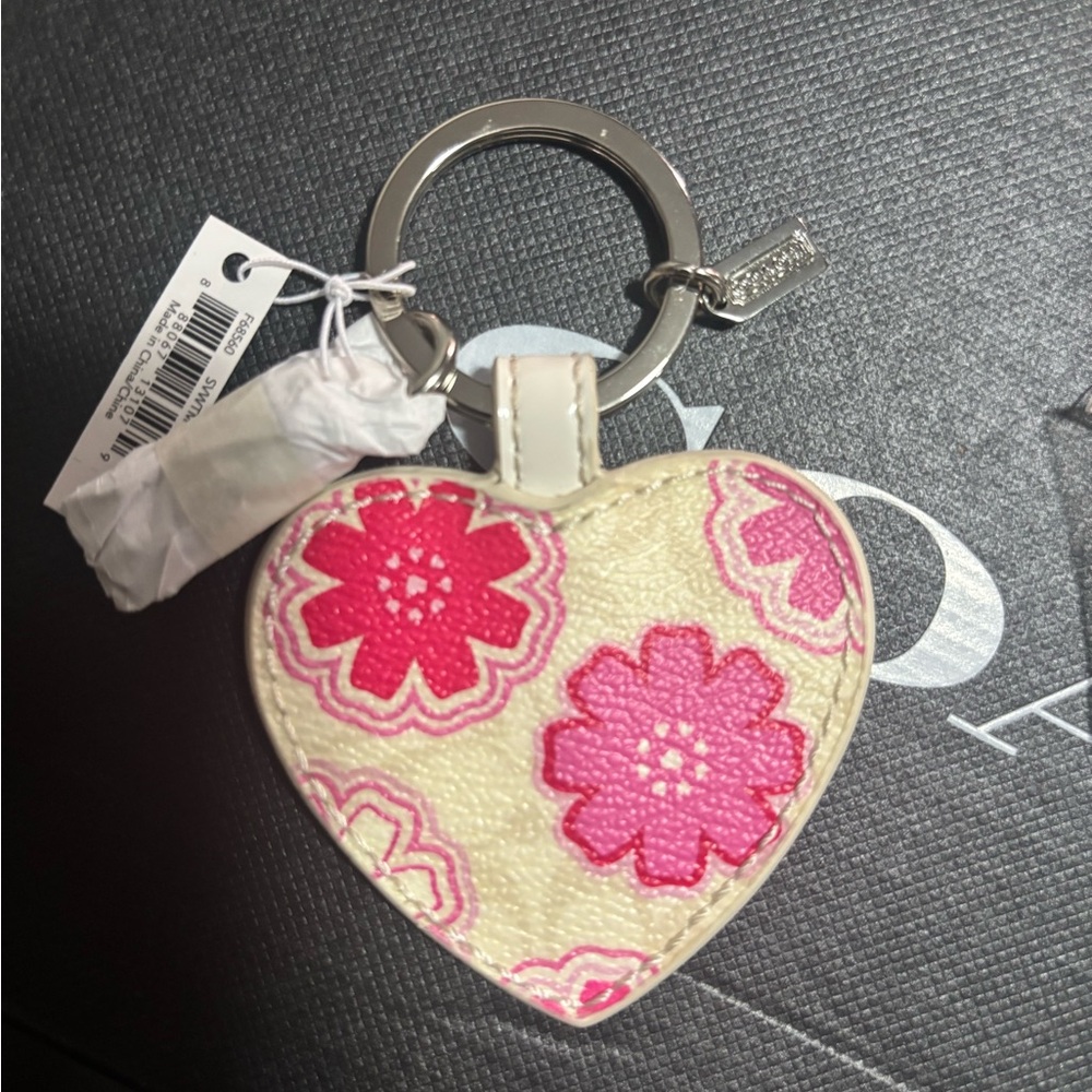 Coach Heart Keychain – Pink Floral Print | New with Tags